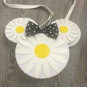 Disney Loungefly Minnie daisy bag
